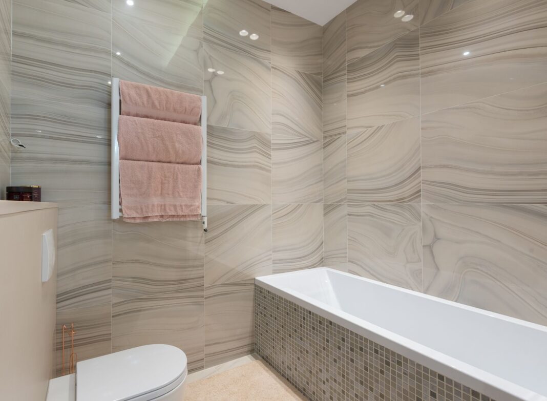 Banyo Zemin ve Duvar Kaplama Seçenekleri Banyo Zemin ve Duvar Kaplama Seçenekleri
