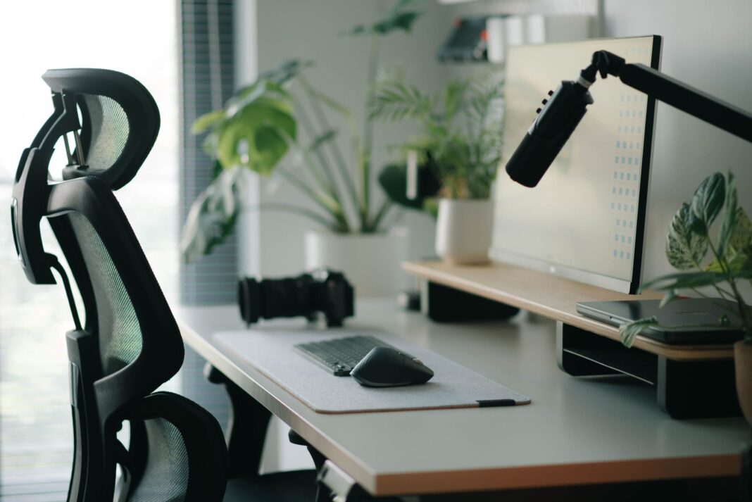Ofis Ergonomisi: Sağlıklı Çalışma Alanı Tasarımı Ofis Ergonomisi: Sağlıklı Çalışma Alanı Tasarımı