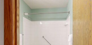 Yaşlı ve Engelli Dostu Banyo Tasarımı Yaşlı ve Engelli Dostu Banyo Tasarımı